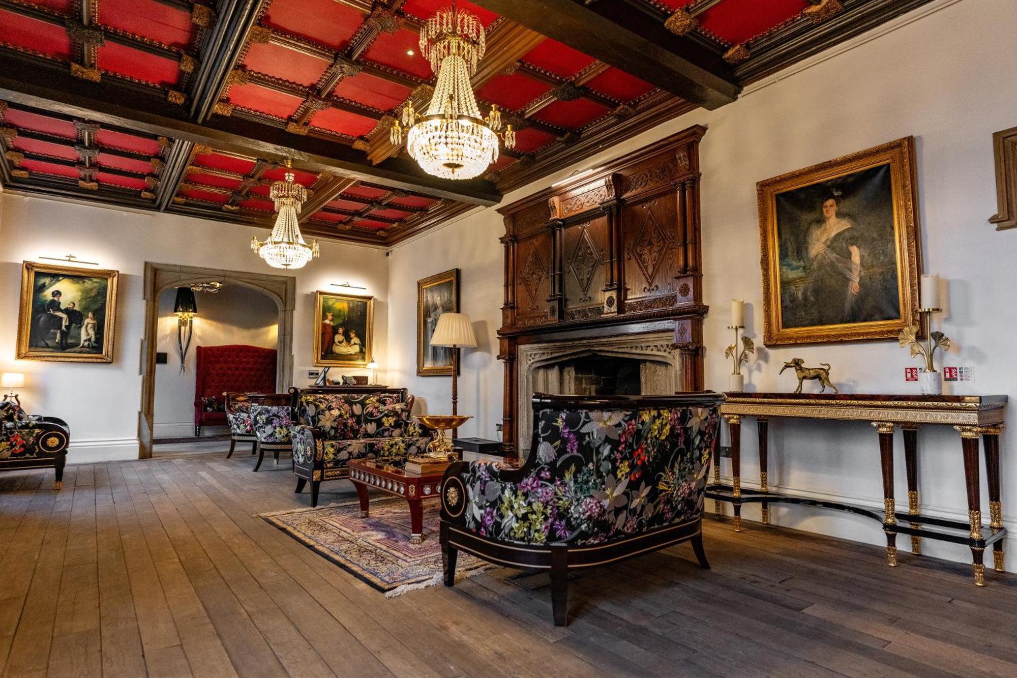 Weston Manor Hotel Bagian luar foto