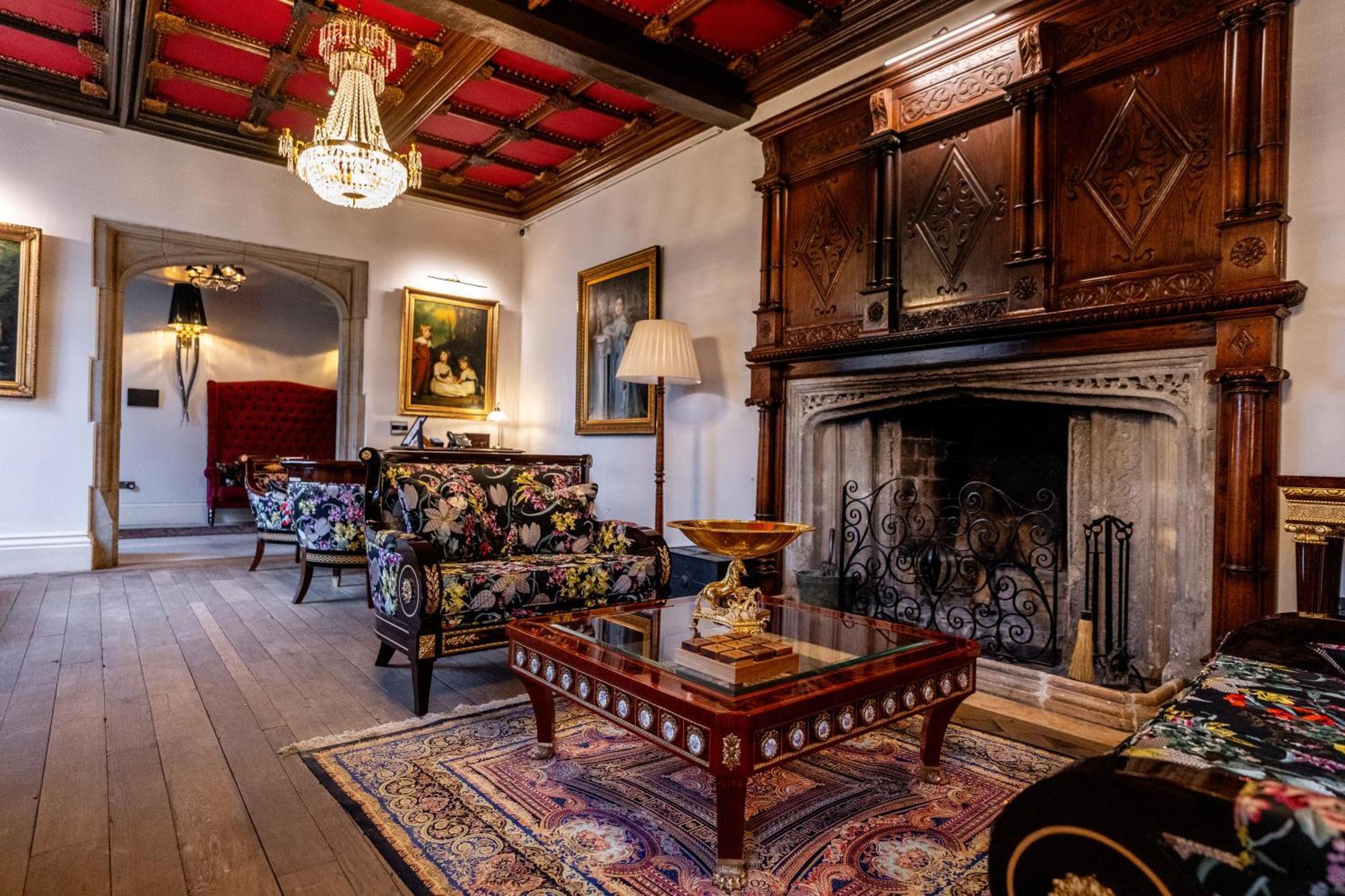 Weston Manor Hotel Bagian luar foto