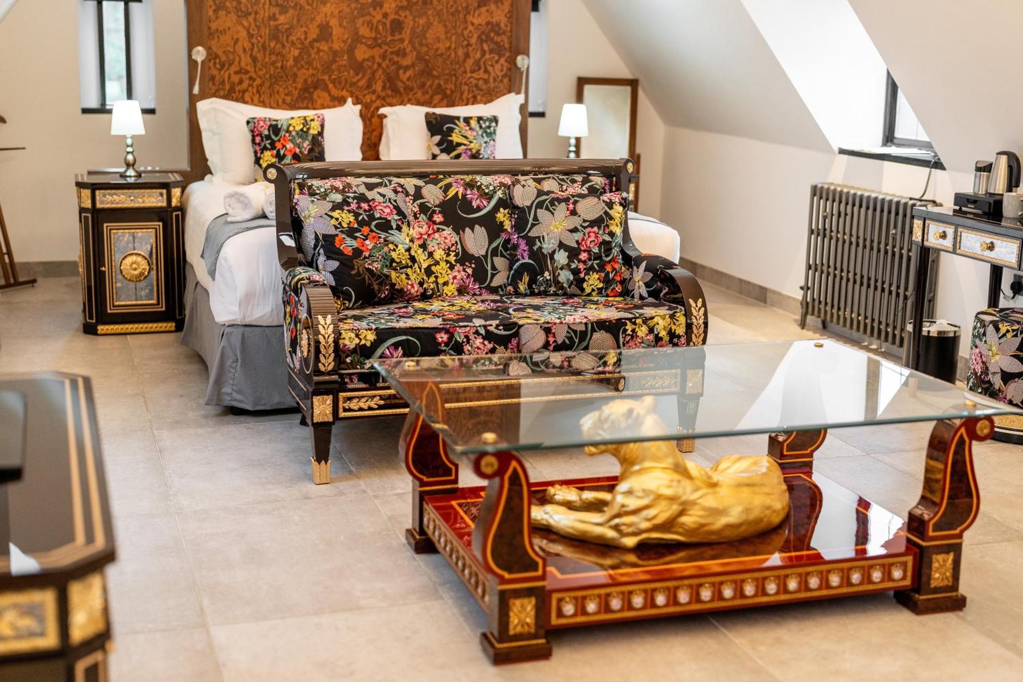 Weston Manor Hotel Bagian luar foto
