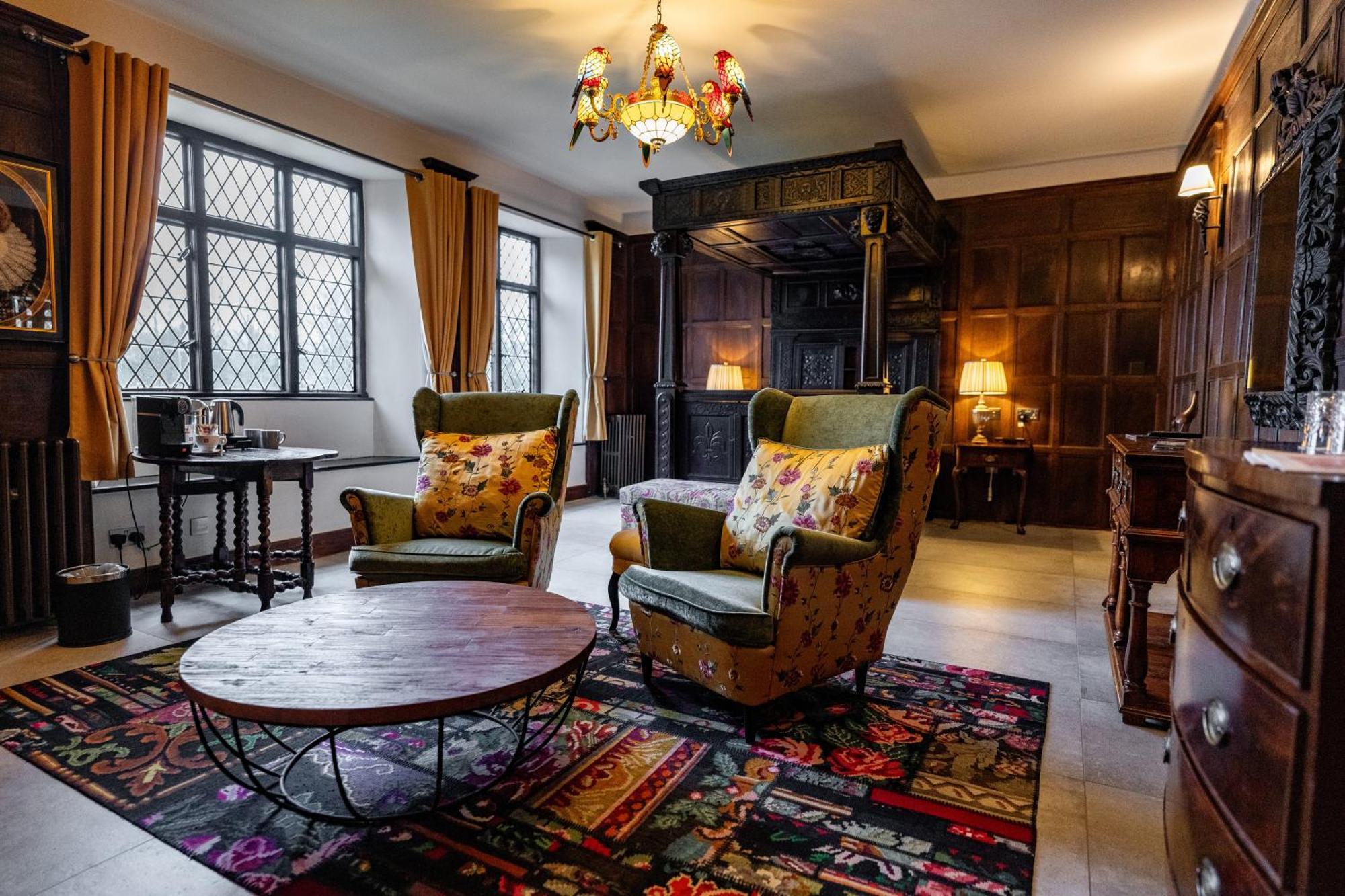 Weston Manor Hotel Bagian luar foto