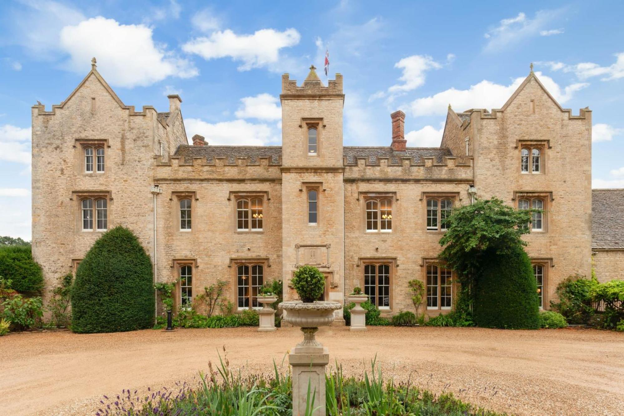 Weston Manor Hotel Bagian luar foto